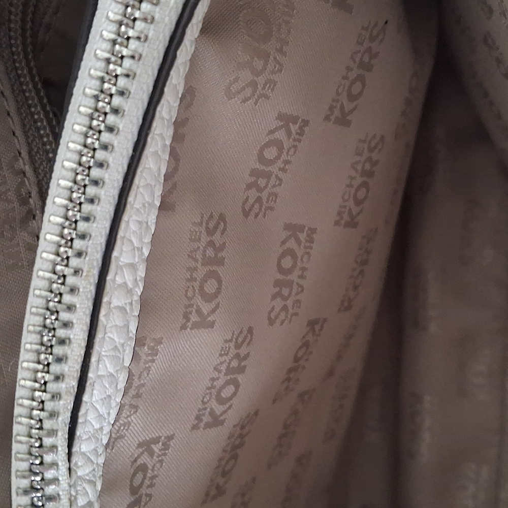 Michael Kors White With Silver Harware Satchel Bag - Large - Picture 10 of 16
